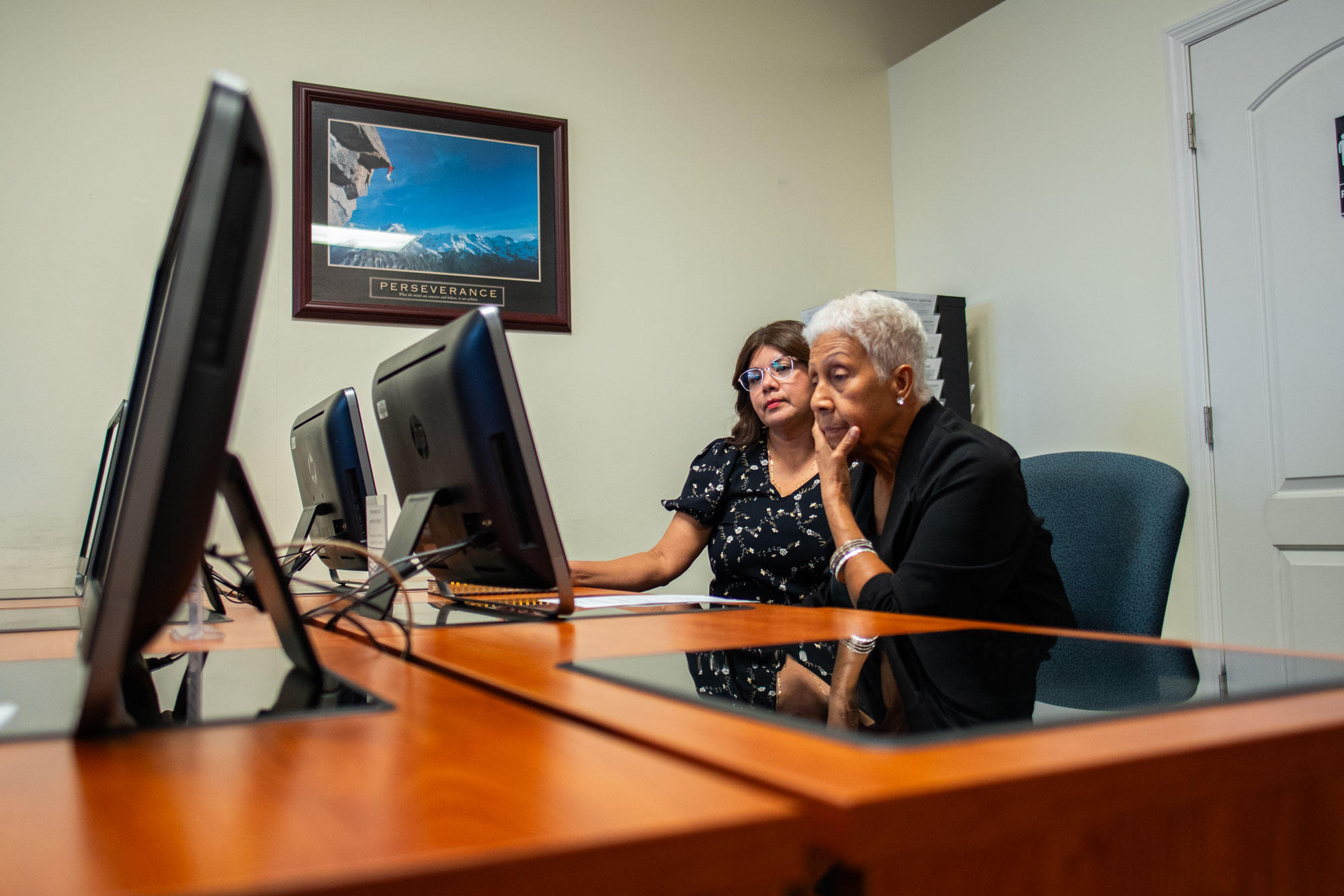 businesswomen working at desk